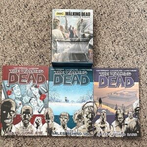 The Walking Dead Comic Book Collection Volumes 1-3 & Complete Season Four DVDs